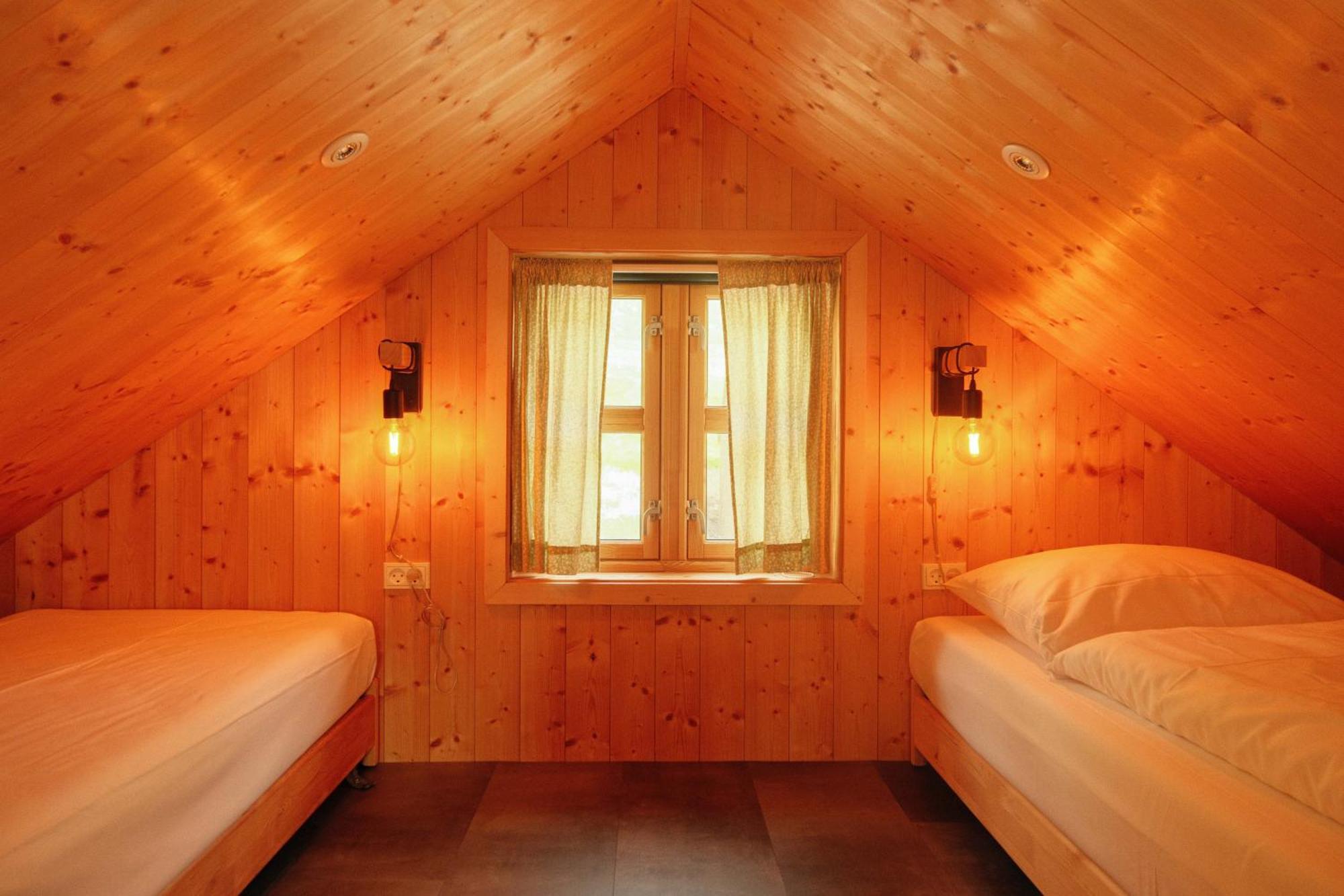 Mulafossur Cottages By Famous Waterfall In Gasadalur Bagian luar foto